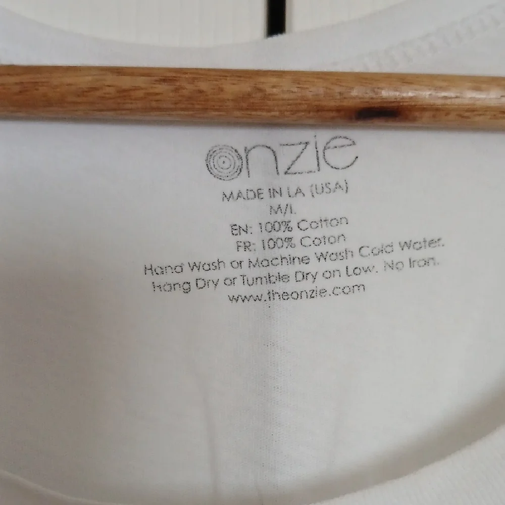 Onzie Tank Top - Picture 2 of 10